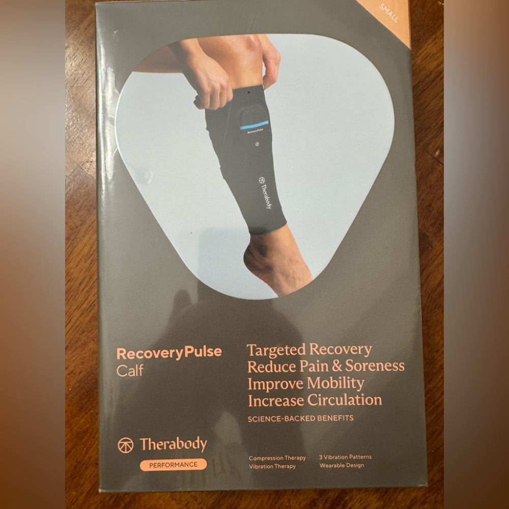New Therabody RecoveryPulse Calf Compression & Vibration Sleeve Small
